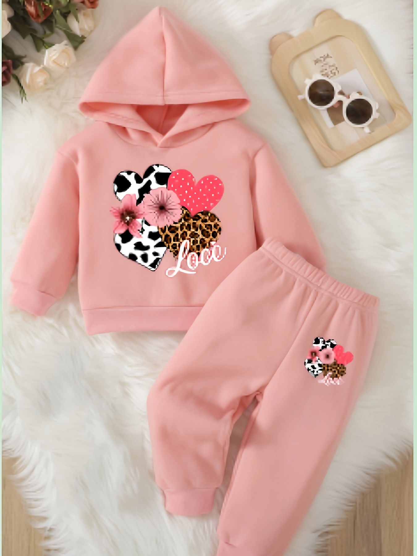 Baby Girl Love Love Flower Pat - Plant Parent Hoodie recension och pris