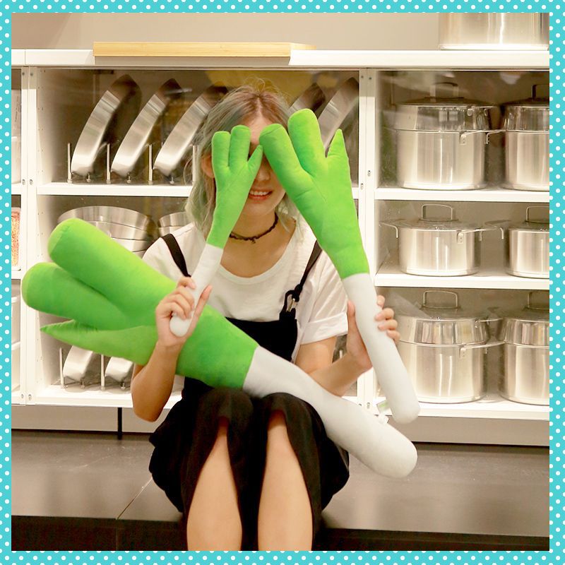 Japanese Animation Peripheral  - Plant Parent Pillow recension och pris