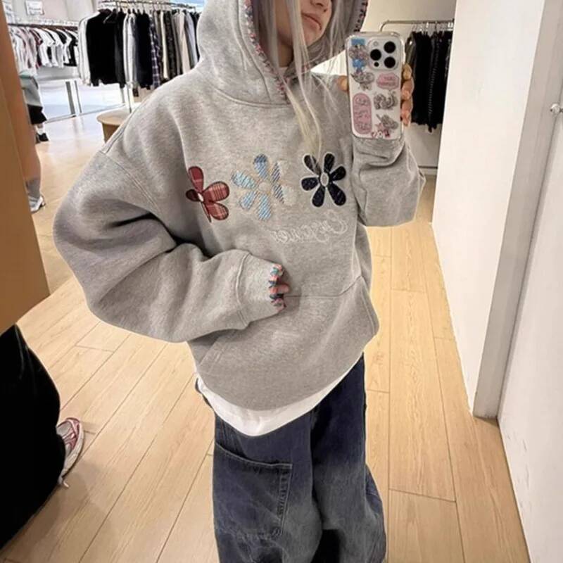 Street Small Flower Embroidery - Plant Parent Hoodie recension och pris